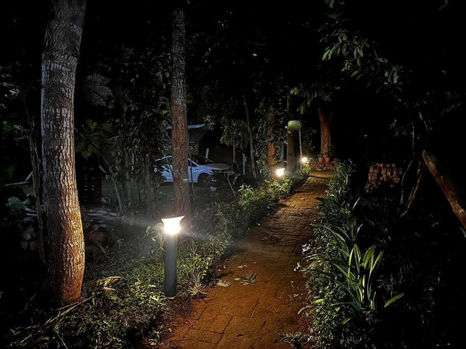 Serenity Farm Stay Hampāpura Exterior foto